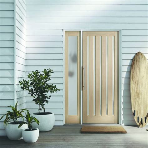 Blonde Oak AWO WS 5VG Entrance Door Corinthian