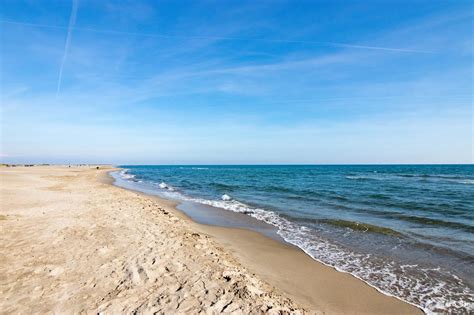 Plage de Piémanson France Nude Beach Map
