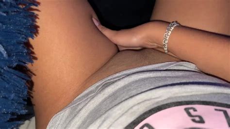 Horny Girl Wakes Up And Needing A Bit Of A Fingering Before Work