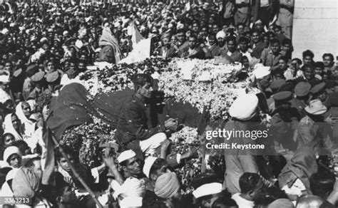 195 Assassination Of Mahatma Gandhi Stock Photos, High-Res Pictures ...