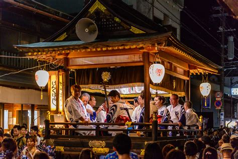 郡上の自然で遊ぶあなたにオススメしたい400年以上続く郡上おどり [岐阜県郡上市]アウトドア専門の観光webサイト Gujo