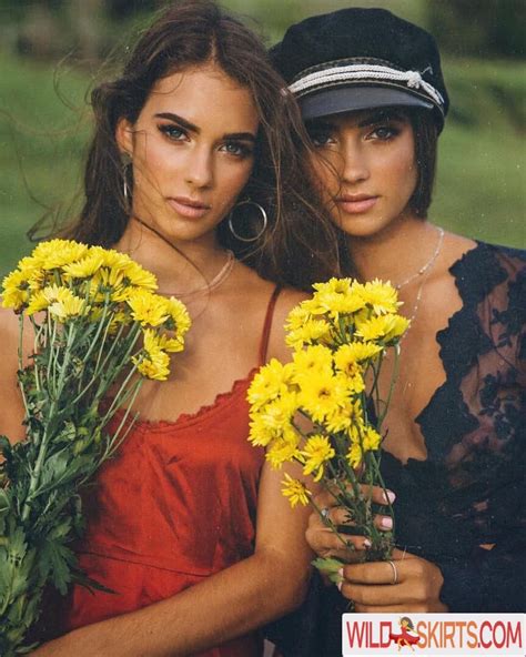 Elisa Renne Herbert Twins Reneeherbert Nude Instagram Leaked Photo