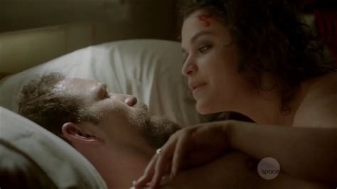 Naked Eve Harlow In Bitten