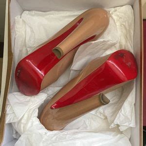 Christian Louboutin Shoes Christian Louboutin Womens Nude Patent Altareva 6 Pumps Peep Toe