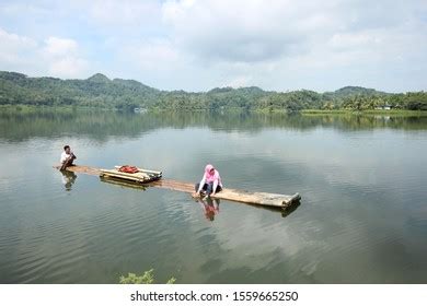 43 Rakit river Images, Stock Photos & Vectors | Shutterstock