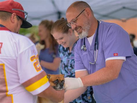 Free Pet Wellness Clinic in Reno Serves 148 Pets in One Morning | Pets