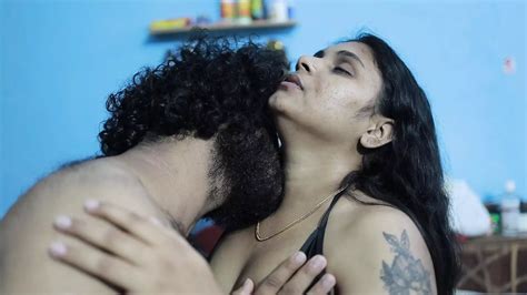 Vaishnavy Blouse Less Saree Romance With Sharun Raj Hot Saree Romance With Boobs Suck Mallu