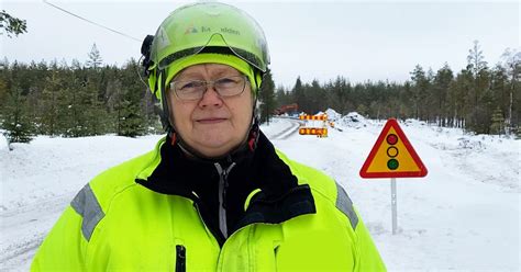 Trafikvakten Birgitta Blir Utsatt F R Hat Och Hot P Jobbet I Sundsvall Svt Nyheter