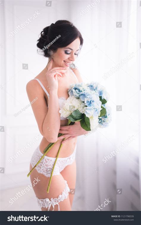 Sexy Beautiful Nude Bride Veil White Stock Photo Shutterstock