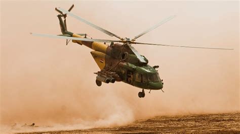 Photos Iraqi Mi 17 Helicopter Crashes Seven Killed Army