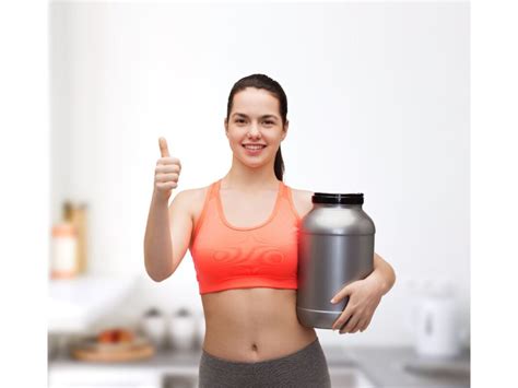 7 Best Protein Powders for Women - Nutrabay Magazine