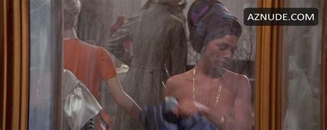 THE OMEGA MAN NUDE SCENES AZNude