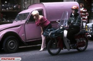 Blond Babe Masturbating And Posing For Camera XXX Dessert