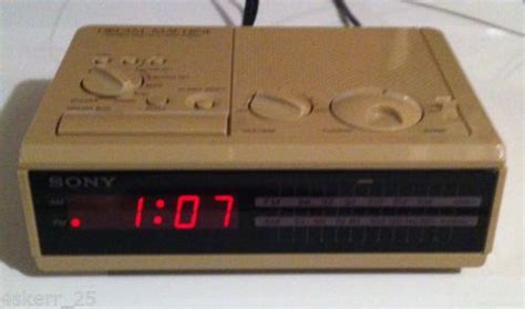 Vintage Sony Dream Machine Alarm Am Fm Clock Radio Icf C W With