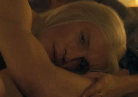 House Of The Dragon Star Reveals He Refused To Use Prosthetic In Graphic Nude Scene Bored Panda