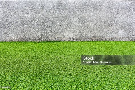 Tekstur Rumput Hijau Dan Latar Belakang Tekstur Batu Pasir Foto Stok