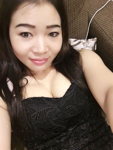 Jessy Doing Nuru Massage, South Korean escort in Doha
