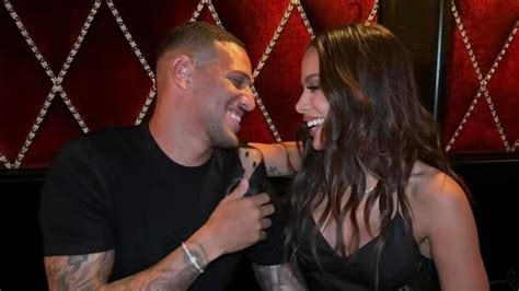 Anitta E Vin Cius Souza Passam Por Perrengue Em Trilha