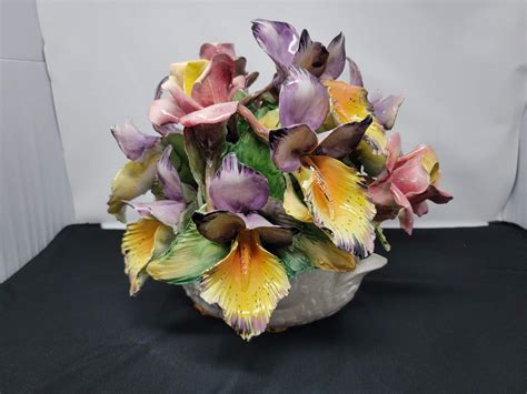 Lot 17 Beautiful Capodimonte Ceramic Goose Flower Arrangement