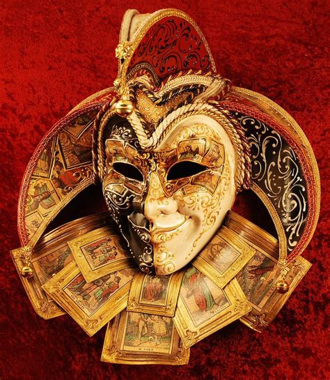 Маска венецианская декоративная | Jester mask, Venetian masks, Venetian ...