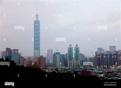 taipei  building  res stock photography  images alamy