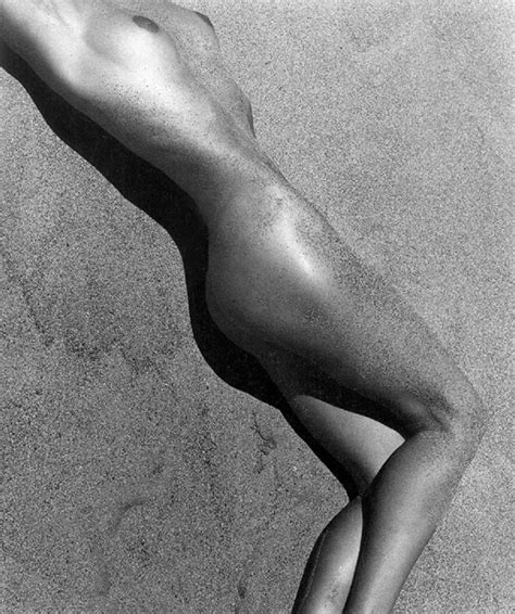 Naked Carré Otis Added by