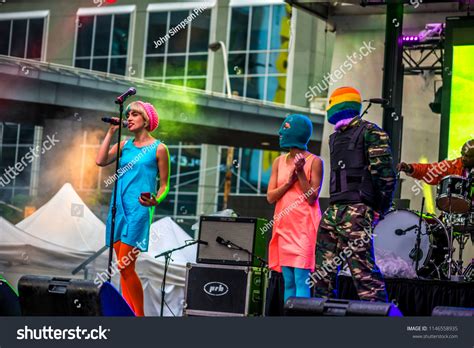 Im Genes De Pussy Riot Im Genes Fotos Y Vectores De Stock Shutterstock