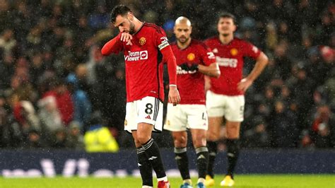 Bruno Fernandes apologises for ‘unacceptable’ Manchester United display