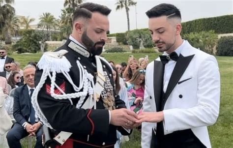Italia Por primera vez pareja gay se casó usando uniforme militar Grupo Milenio