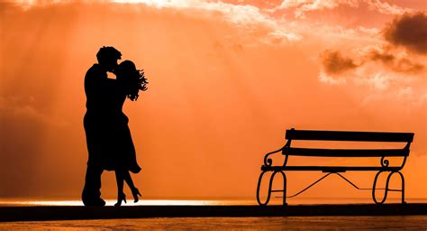 300 Romantic Couple Pictures