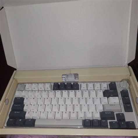 New Royal Kludge Rk H Tri Mode Rgb Keys Hot Swappable Mechanical Keyboard White Night