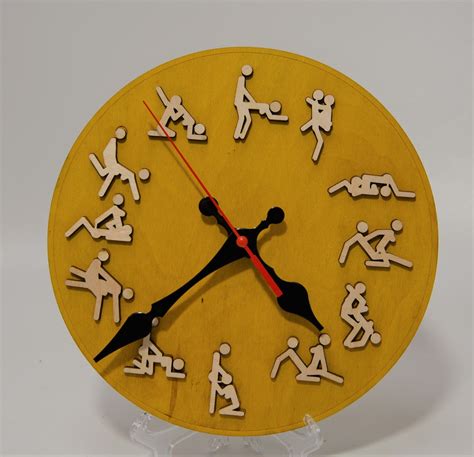 Часы "Камасутра" | Купить по цене 0 руб. | Сувениры из дерева | Каталог ...