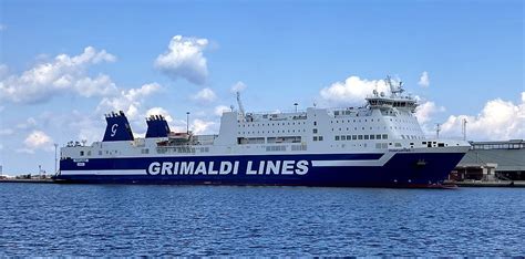 Traghetti Grimaldi Lines Per La Grecia Orari E Prezzi Guida Completa