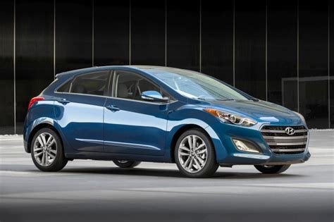 Used 2017 Hyundai Elantra GT Hatchback Review Edmunds