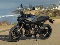 The Fastest Naked Bikes Motorcyclist