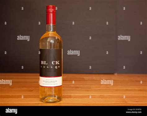 Pinot grigio hi-res stock photography and images - Alamy