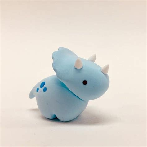 Triceratops Soft Polymer Clay In 2021 Polymer Clay Animals Clay Crafts