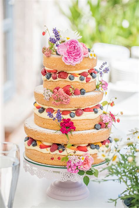 Naked Cakes für Frühlingshochzeit