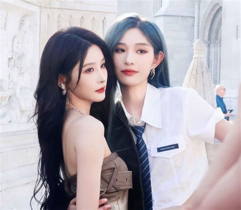 Pin By Kuma San On Thi T Nh H A D Ch Lesbian Couple Dianna Agron Girl