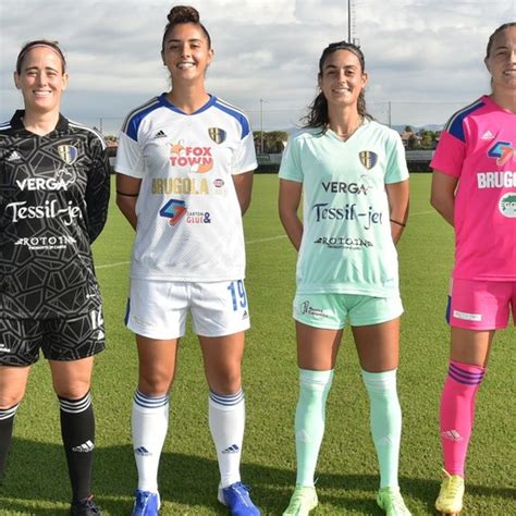 Como Women Le Maglie Da Trasferta Sono Tre Modelli Sport Calcio