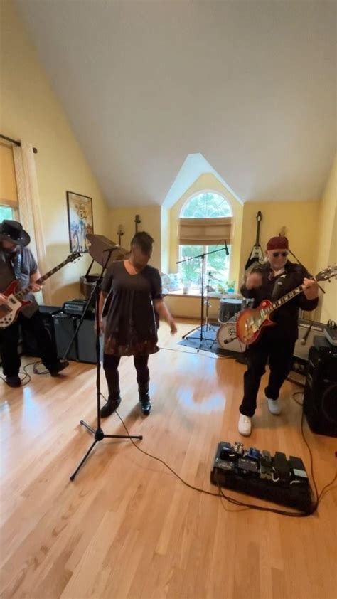 Ray Toole Raytoolemusic • Instagram Photos And Videos