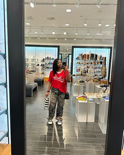 Tahtiana King (@aesthetically_tahti) • Instagram photos and videos