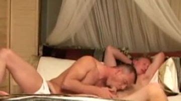 Hot Couple Fucking On Bed Porn