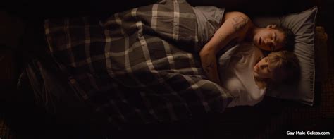 Hero Fiennes Tiffin Naked Chest In After Ever Happy Gay Male Celebs