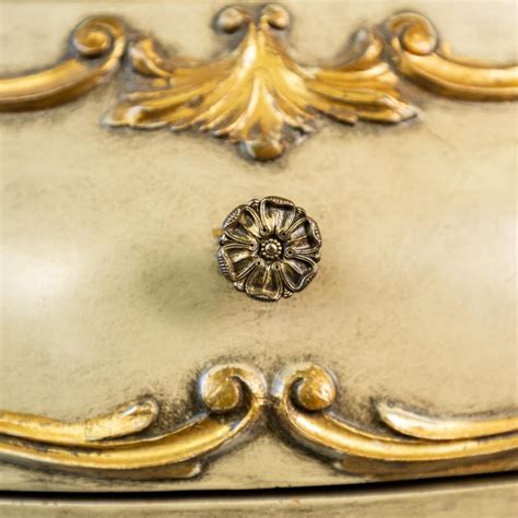 Комод в стиле Барокко