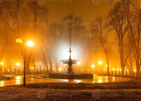 City park at night 745003 Stock Photo at Vecteezy