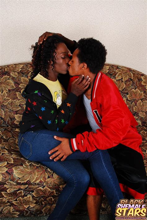 Ebony Shemale In Jeans Fondling Fuck On Sofa Photo AShemaletube