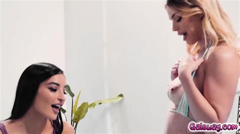 Leah Showing Off Her Gorgeous Body With A Bikini