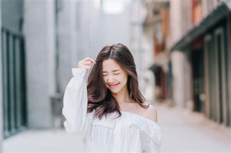 Vẻ gợi cảm của hot girl Thái Lan hút nửa triệu fan trên mạng Gương mặt trẻ ZNEWS VN