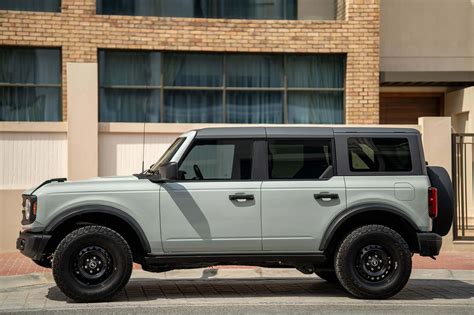 Rent Ford Bronco Grey In Dubai Suv Octane Car Rental Dubai